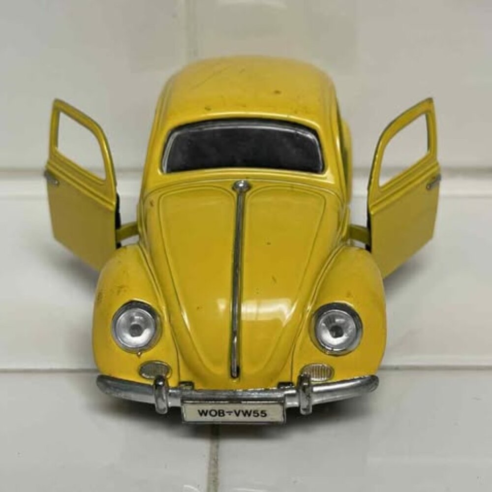 1955 Volkswagon Beetle 1:24 car
